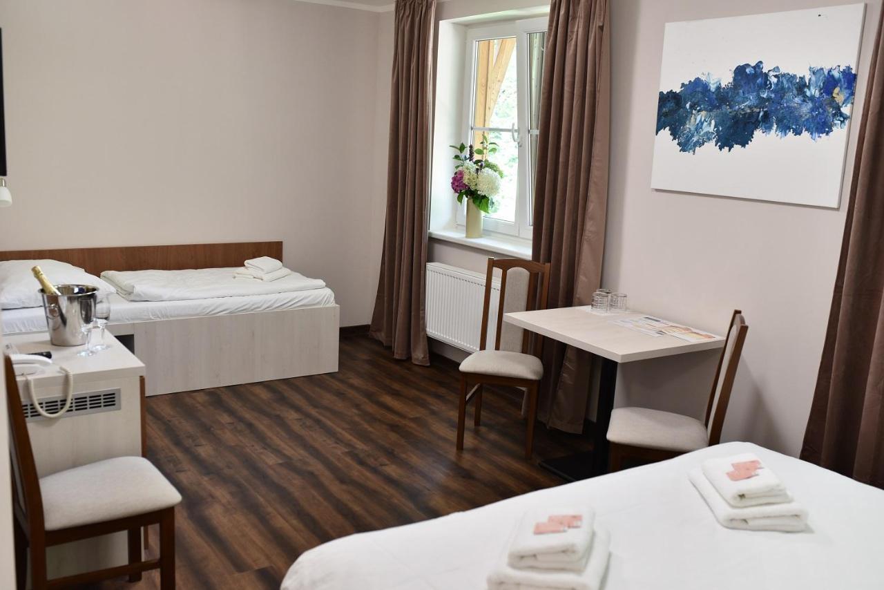 זאבז'ה Wellness Hotel Bozenov מראה חיצוני תמונה