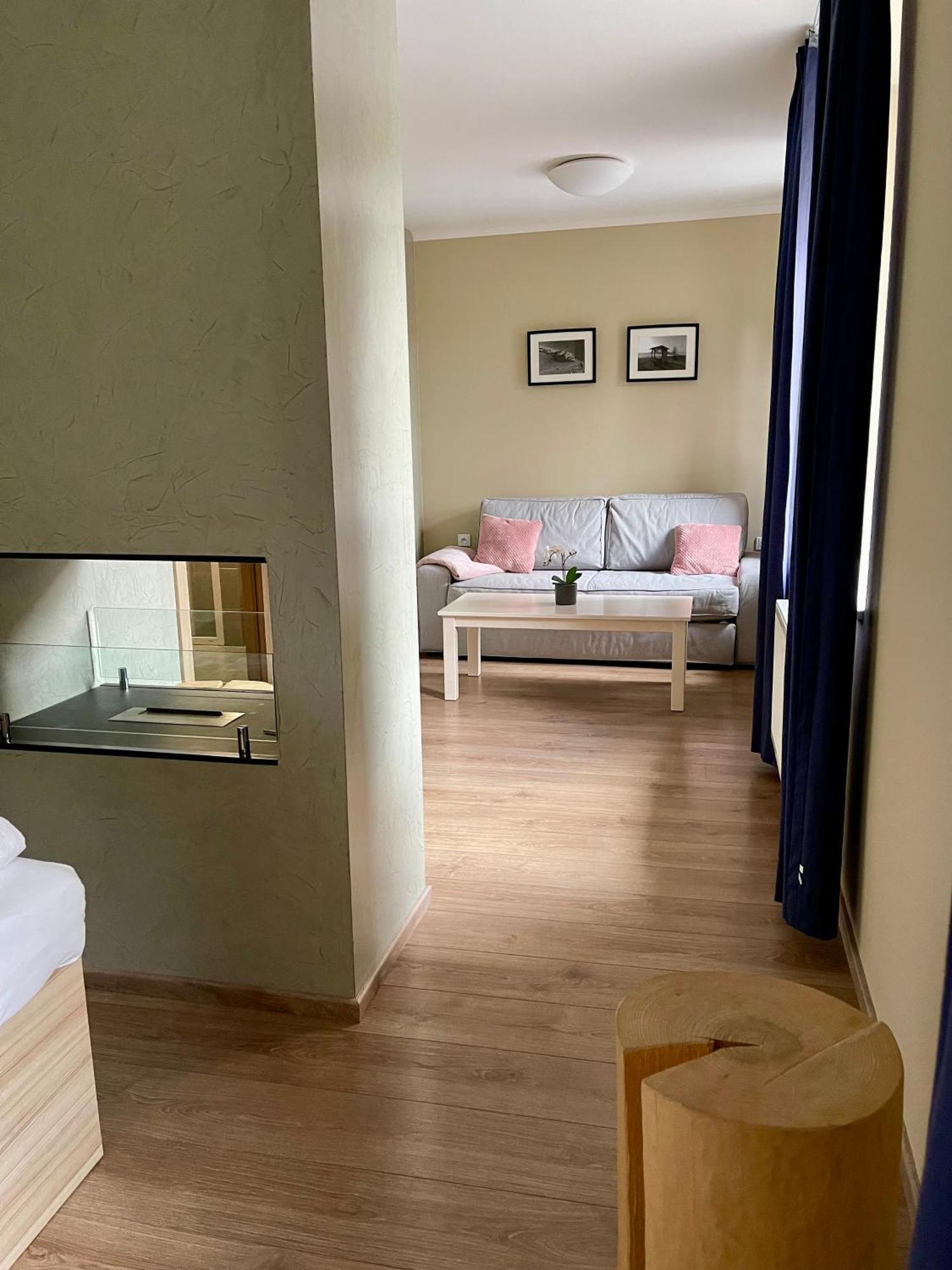 זאבז'ה Wellness Hotel Bozenov מראה חיצוני תמונה