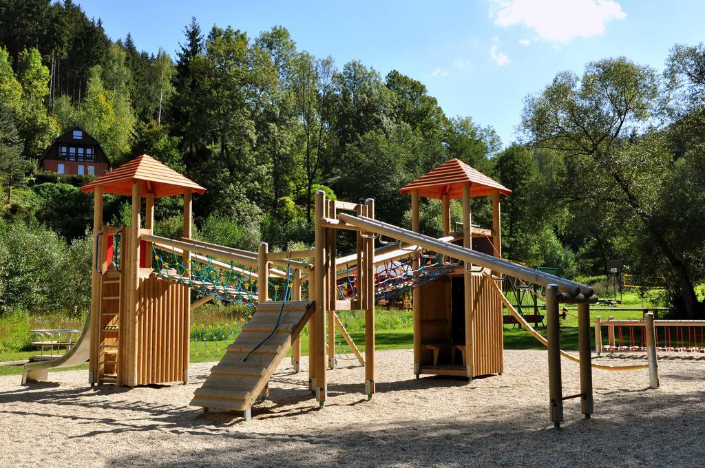זאבז'ה Wellness Hotel Bozenov חדר תמונה