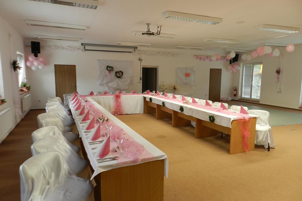 זאבז'ה Wellness Hotel Bozenov מראה חיצוני תמונה